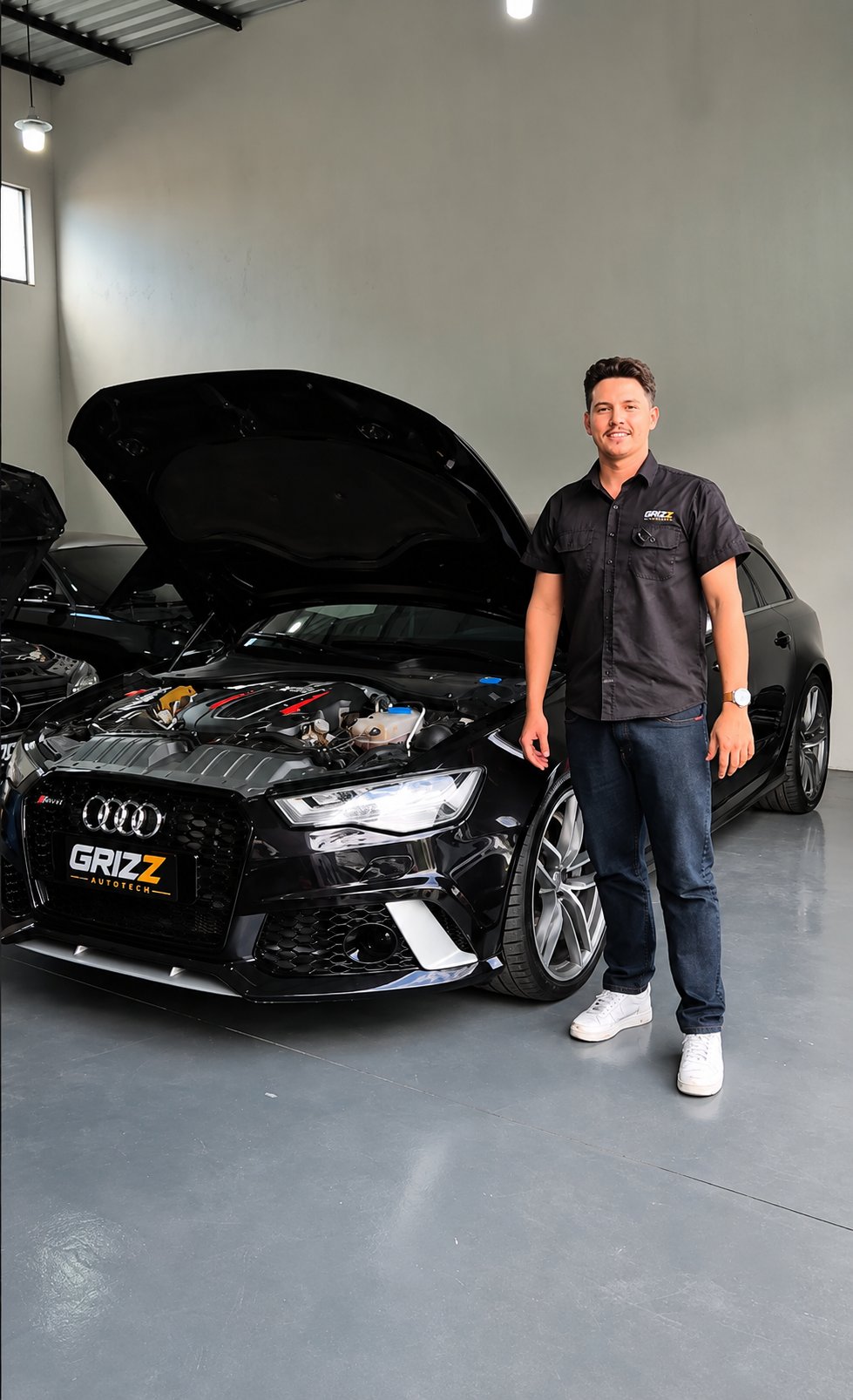 Audi RS6 na Grizz Autotech, capô aberto para diagnóstico